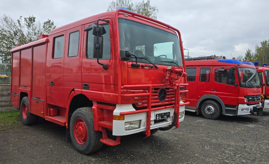 Mercedes Actros 1831, 3000L vody, 4×4